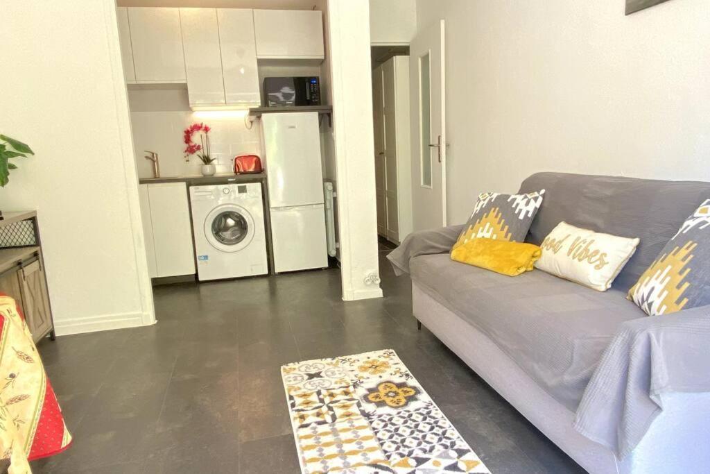 Studio Balcon, Centre Ville, Proximite Plages, Commerces, Restaurants, Musees... 昂蒂布 外观 照片