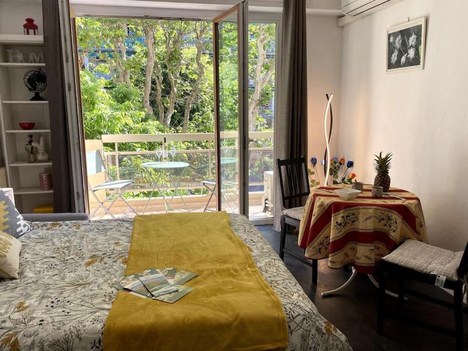Studio Balcon, Centre Ville, Proximite Plages, Commerces, Restaurants, Musees... 昂蒂布 外观 照片